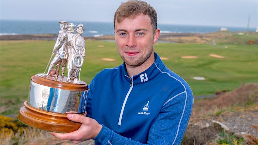 Matthew Wilson (Forres GC) with the Crail Trophy
