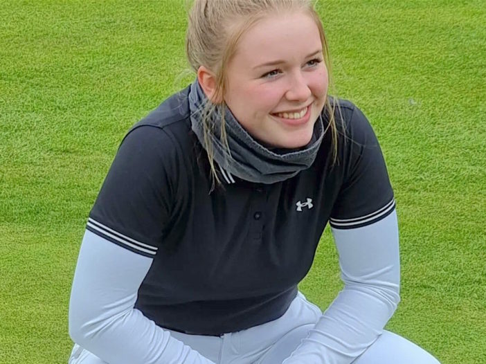 Maggie Whitehead finishes with four birdies in a row to set new mark at County Durham venue