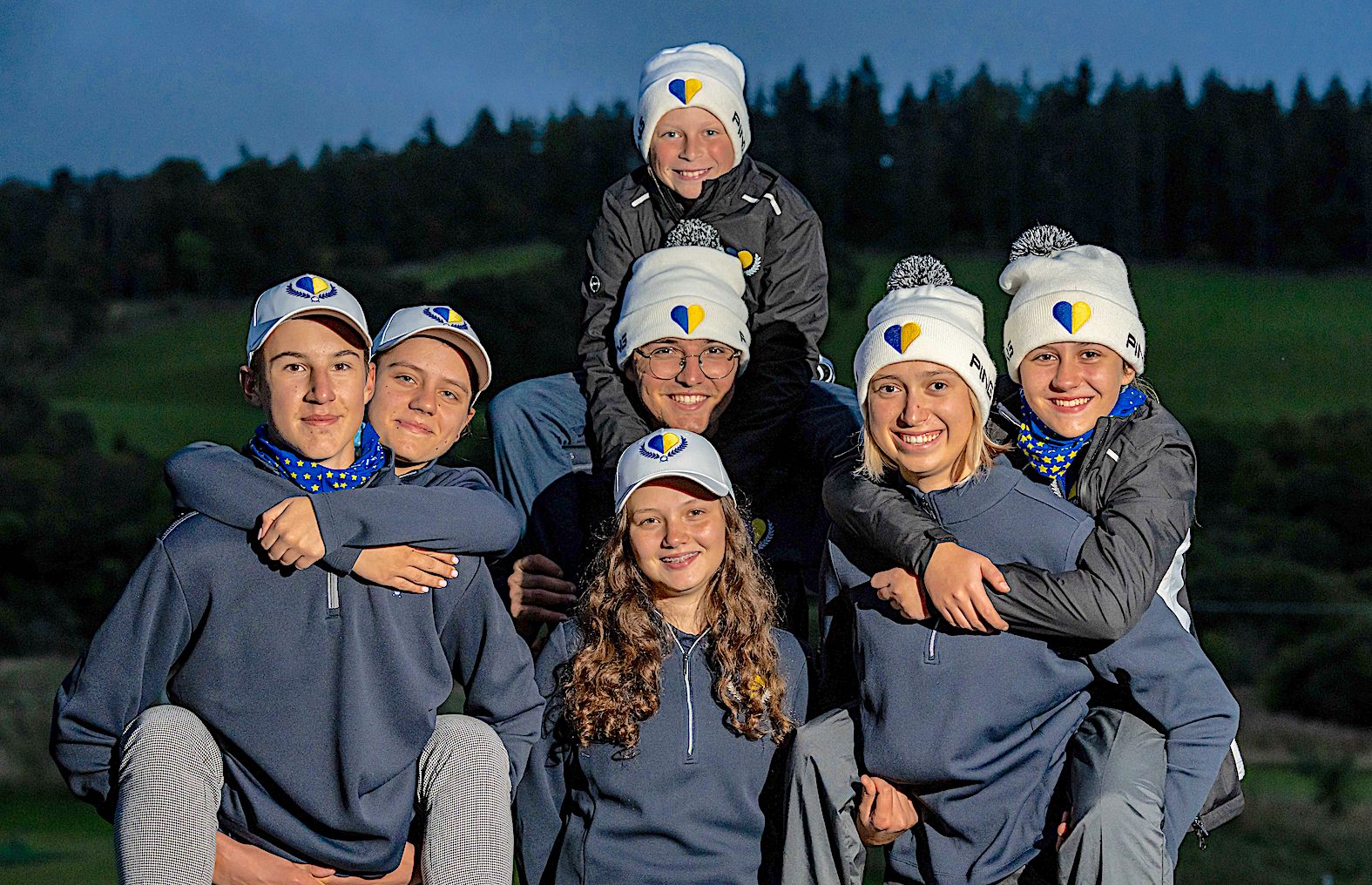 Junior golfers from the Ukraine visit the UK