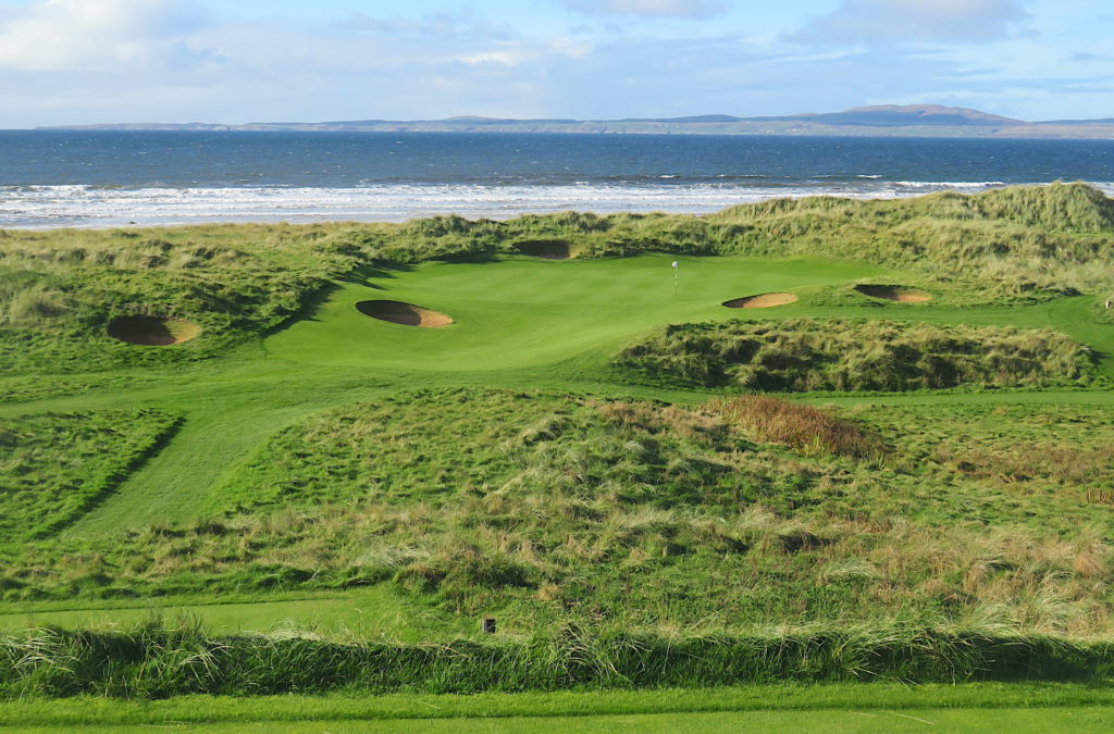 The ninth hole at The Machrie Hotel & Golf Links